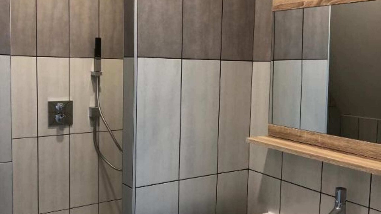 Photo of Bathroom in Saint-Leonard