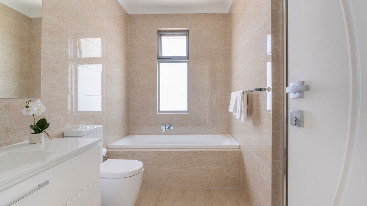 Photo of Bathroom in Lightsview