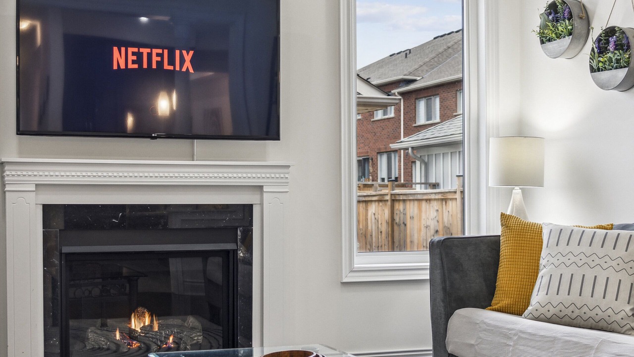 Photo of Livingroom in Richmond Hill