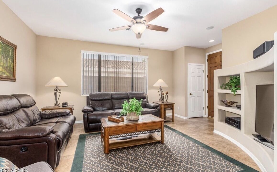 Photo of Livingroom in Palm Valley