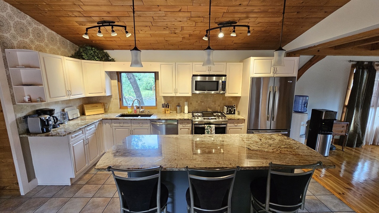 Photo of Kitchen in Birch Island