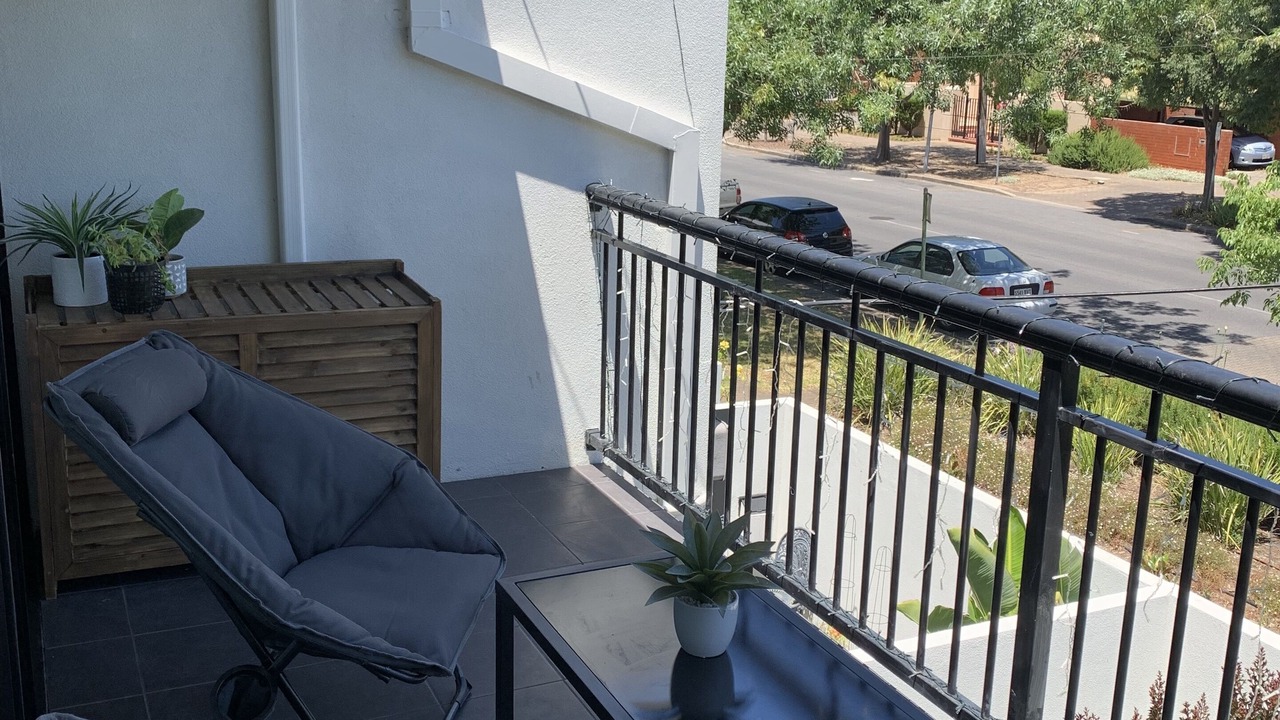 Photo of Patio Balcony in Adelaide Central Business District