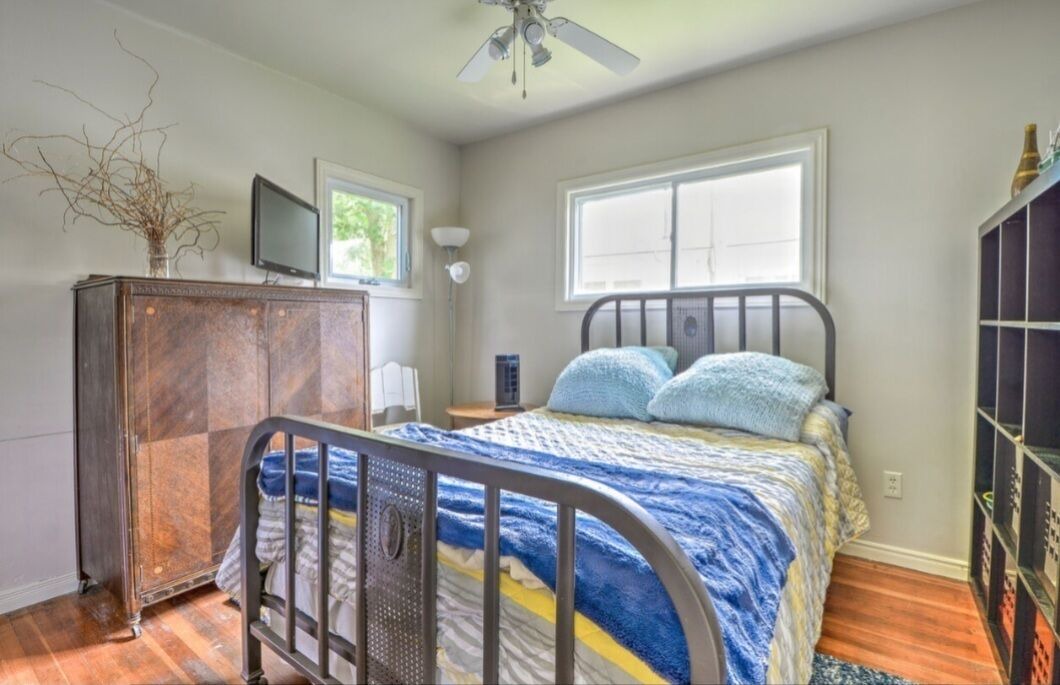 Photo of Bedroom in Town of Essex