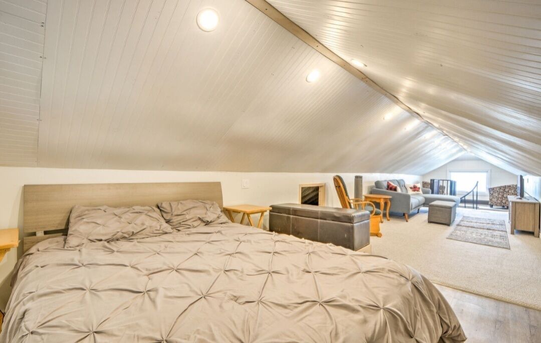 Photo of Bedroom in Town of Essex