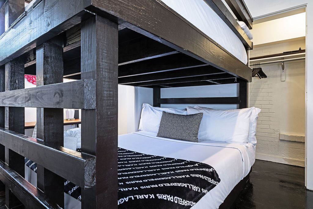 Photo of Bedroom in Greenway Plaza-Upper Kirby