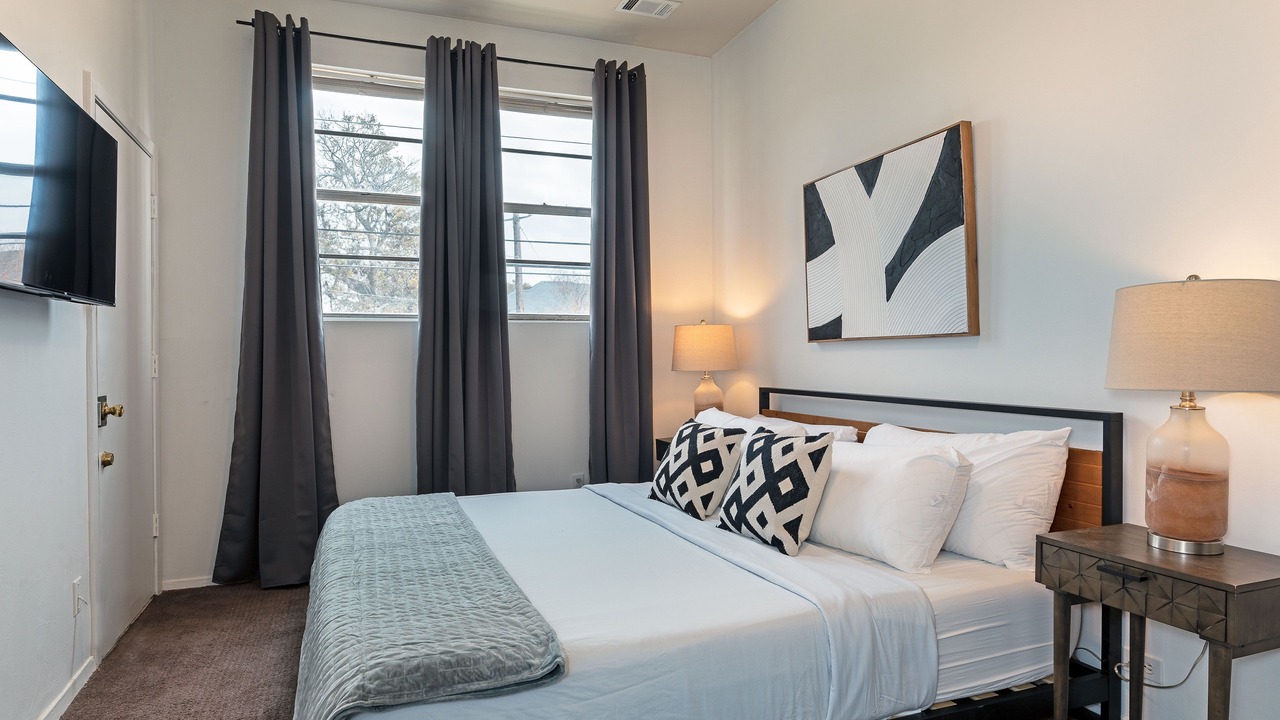 Photo of Bedroom in Greenway Plaza-Upper Kirby