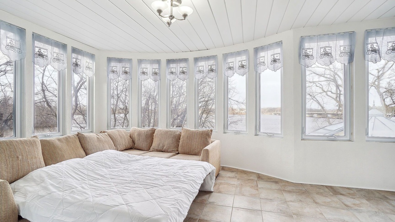 Photo of Bedroom in Laval