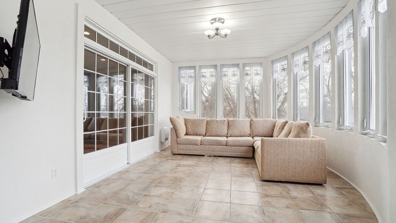 Photo of Livingroom in Laval