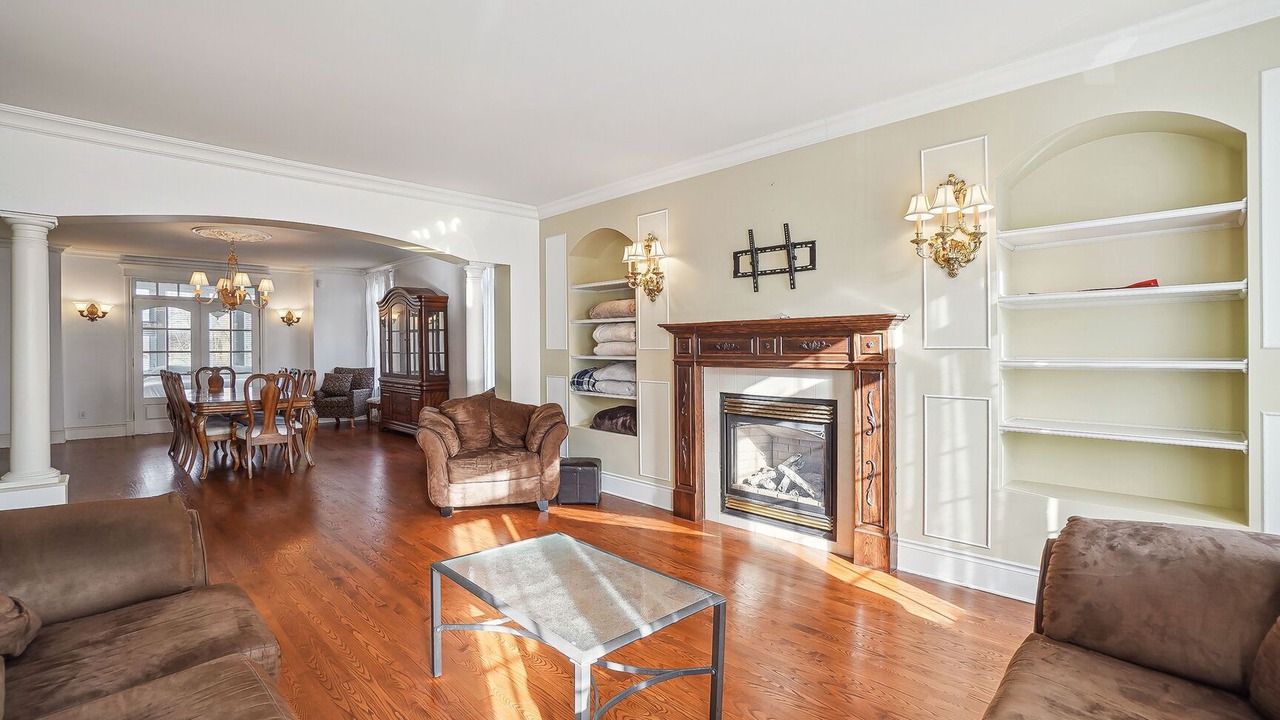 Photo of Livingroom in Laval