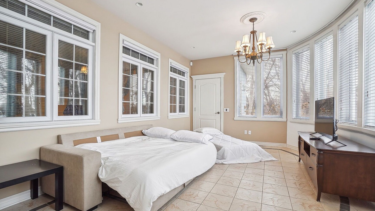 Photo of Bedroom in Laval