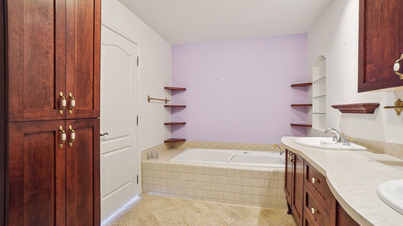Photo of Bathroom in Laval