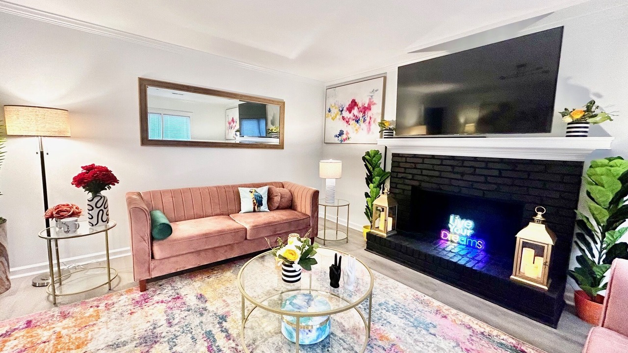 Photo of Livingroom in Huntcliff