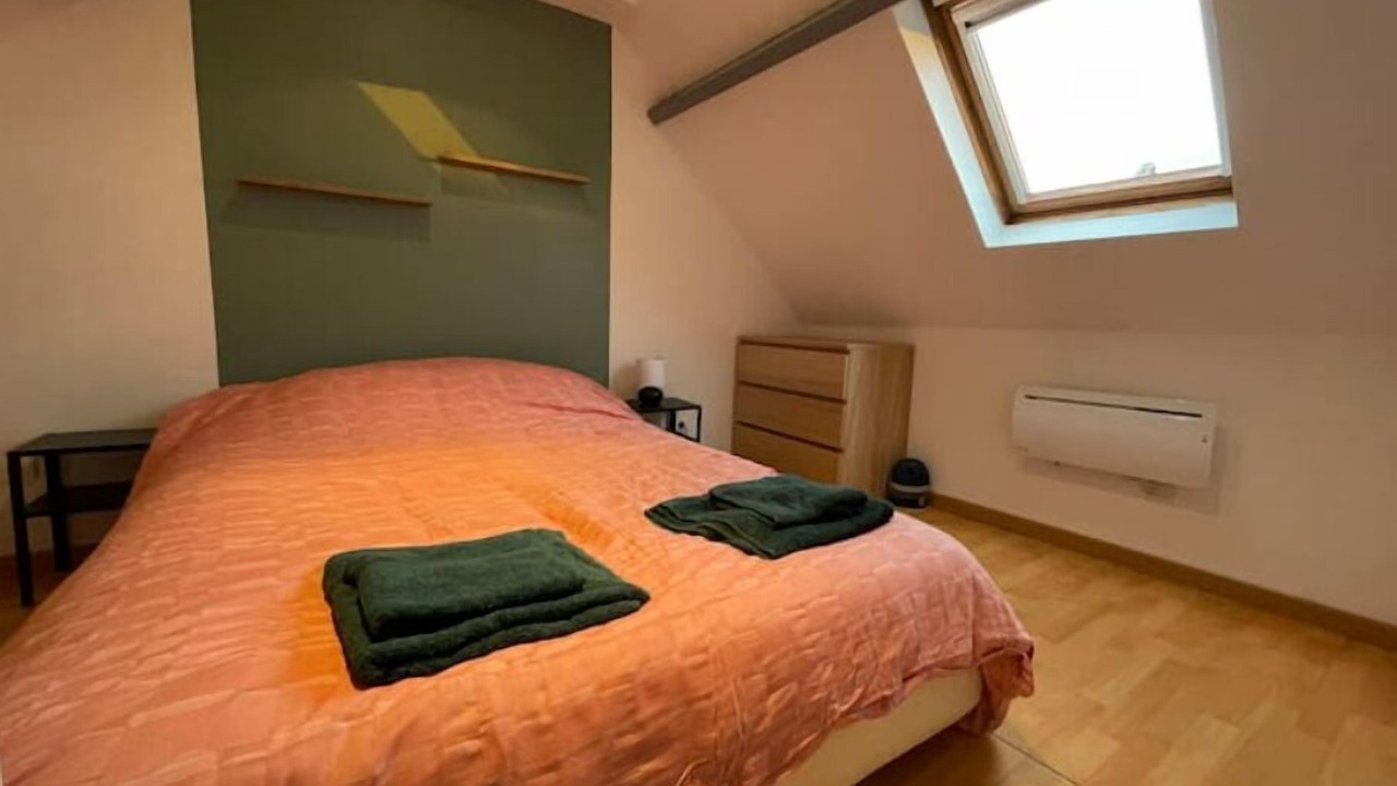 Photo of Bedroom in Phalempin