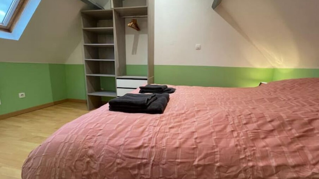 Photo of Bedroom in Phalempin