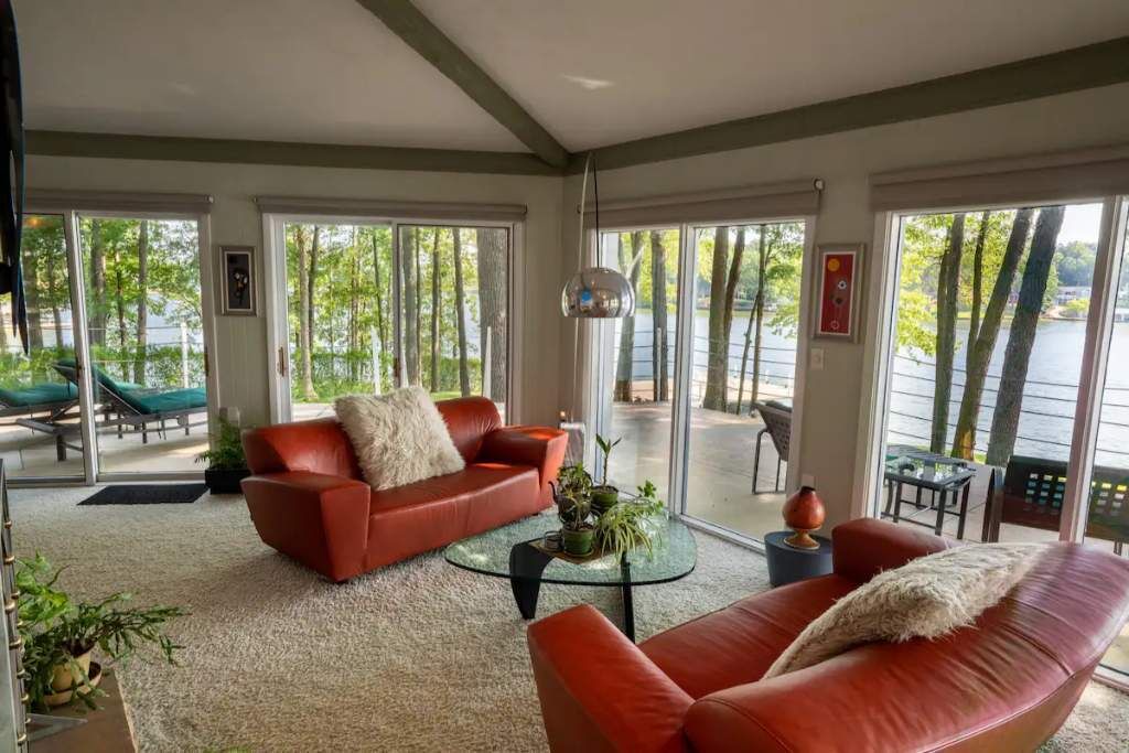 Photo of Livingroom in Effingham