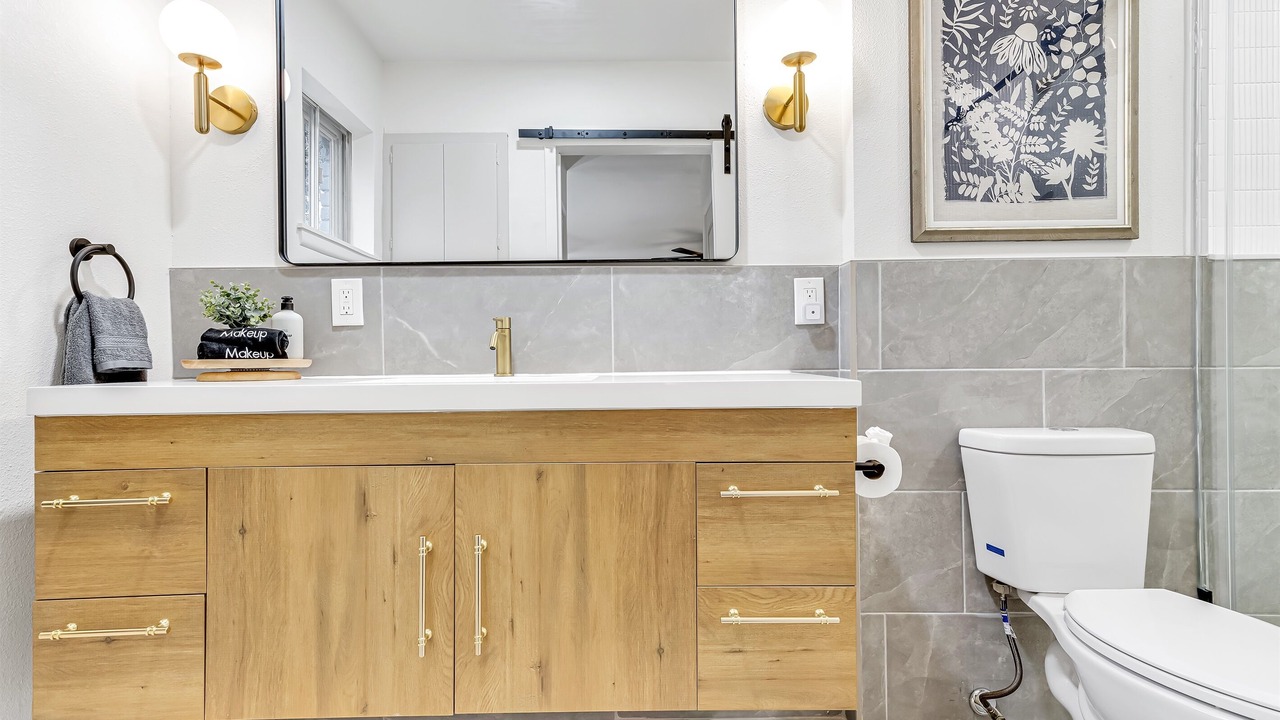 Photo of Bathroom in Shearer Hills - Ridgeview