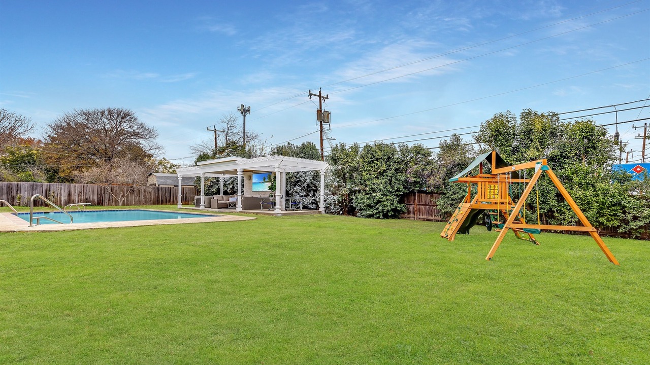 Photo of Outdoor in Shearer Hills - Ridgeview