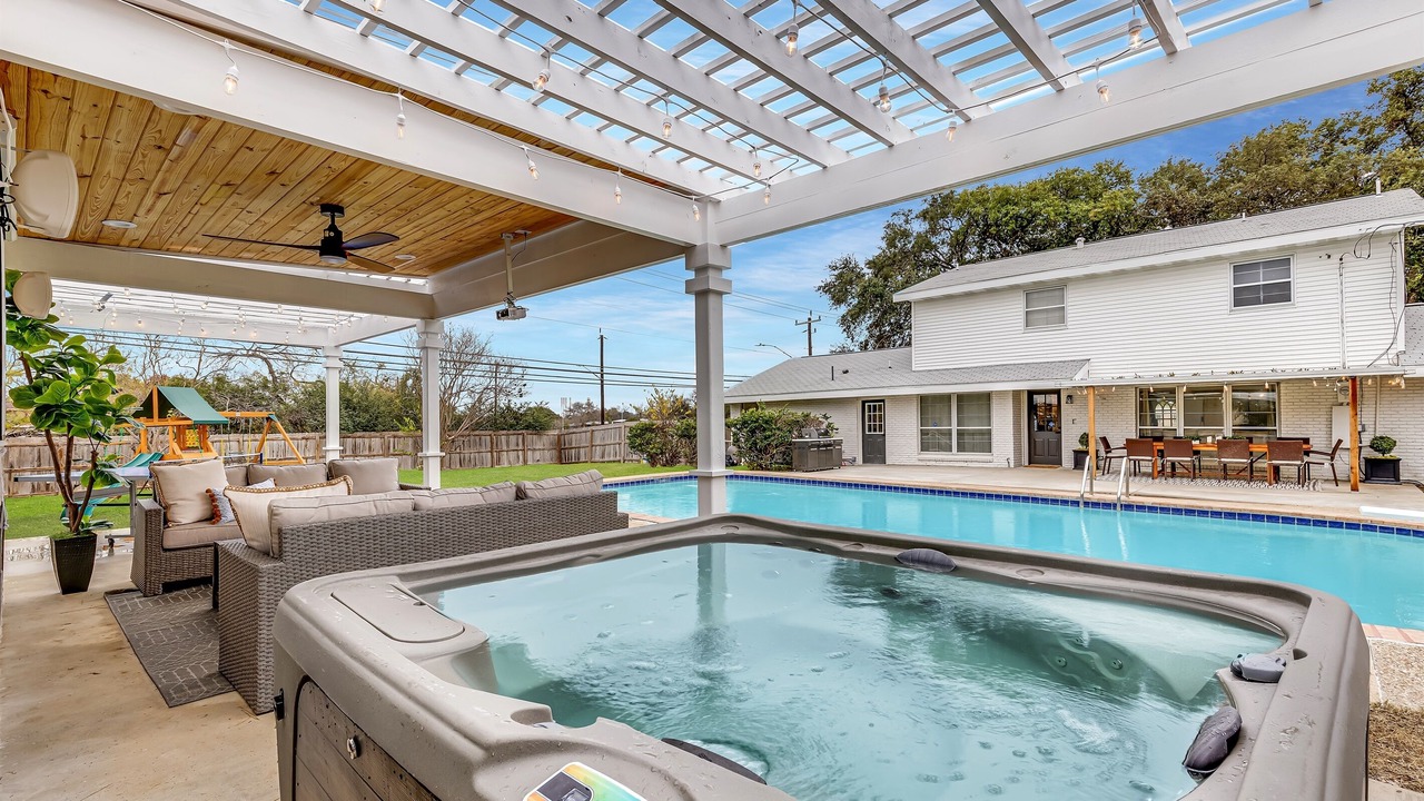 Photo of Outdoor in Shearer Hills - Ridgeview