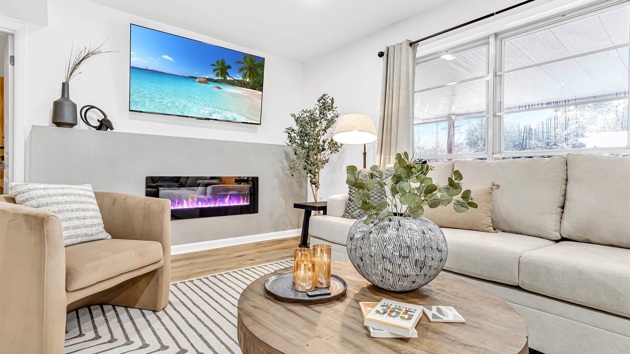 Photo of Livingroom in Shearer Hills - Ridgeview