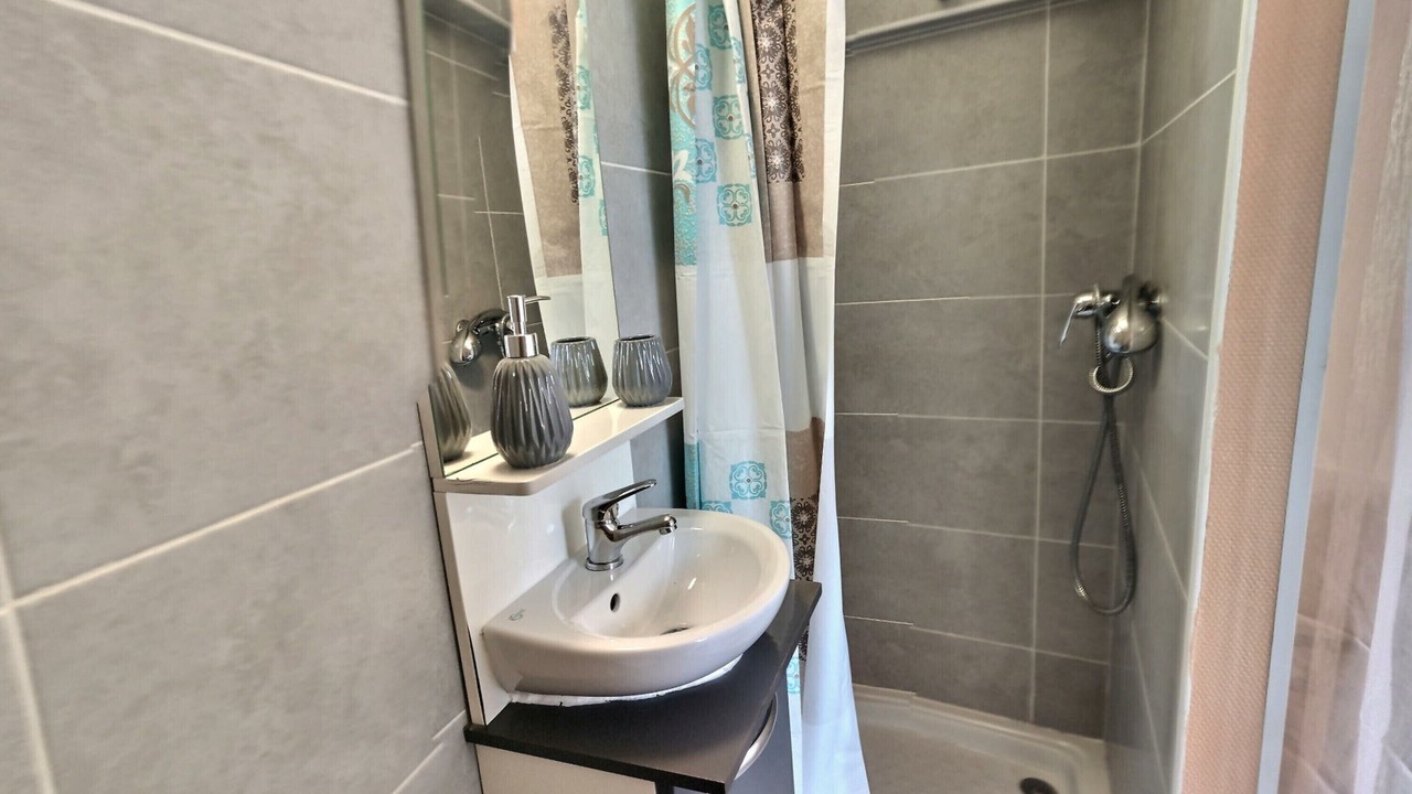 Photo of Bathroom in Evreux