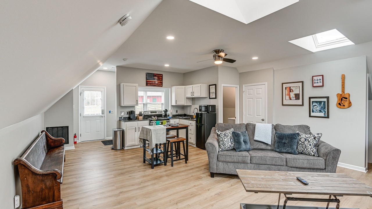 Photo of Livingroom in Greenbrier