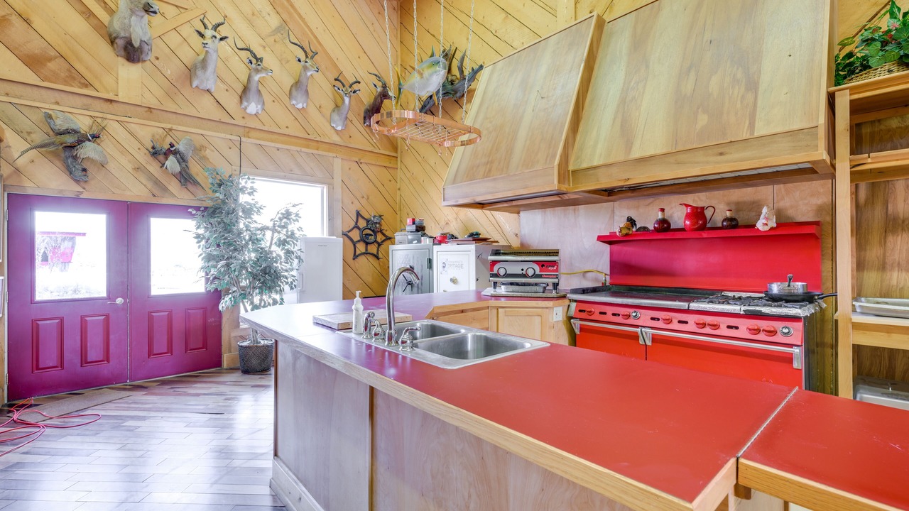 Photo of Others in Salmon