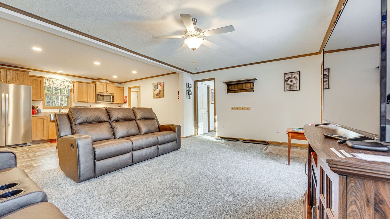 Photo of Livingroom in Brant Lake