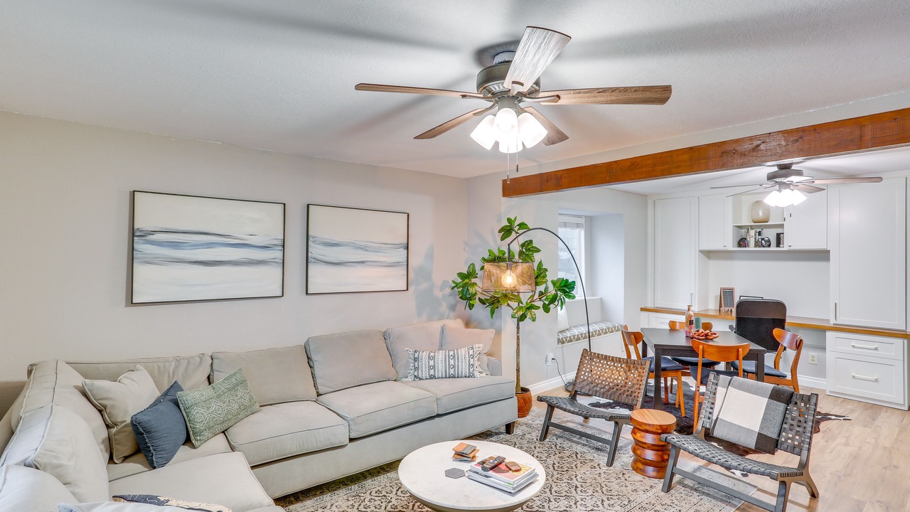Photo of Livingroom in Crestline