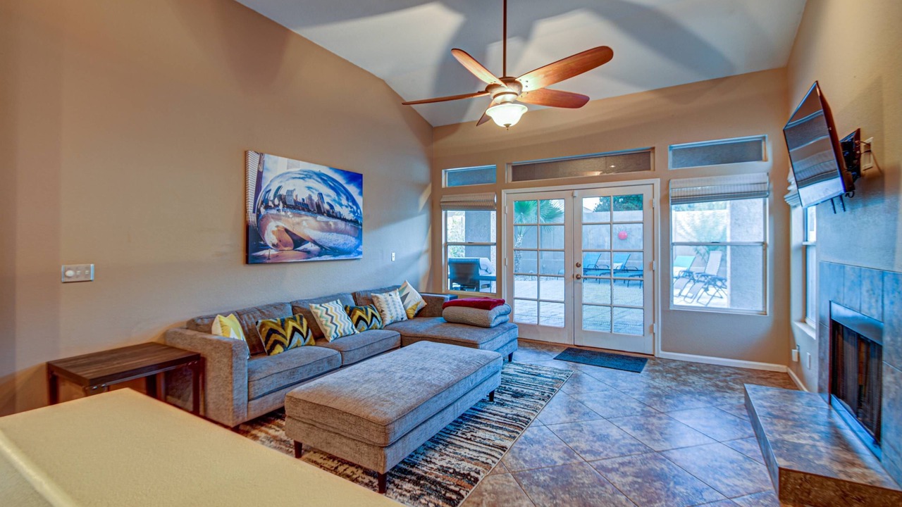 Photo of Livingroom in Foothills