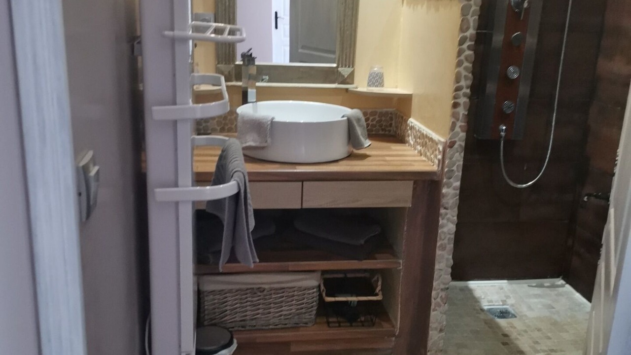 Photo of Bathroom in Magalas
