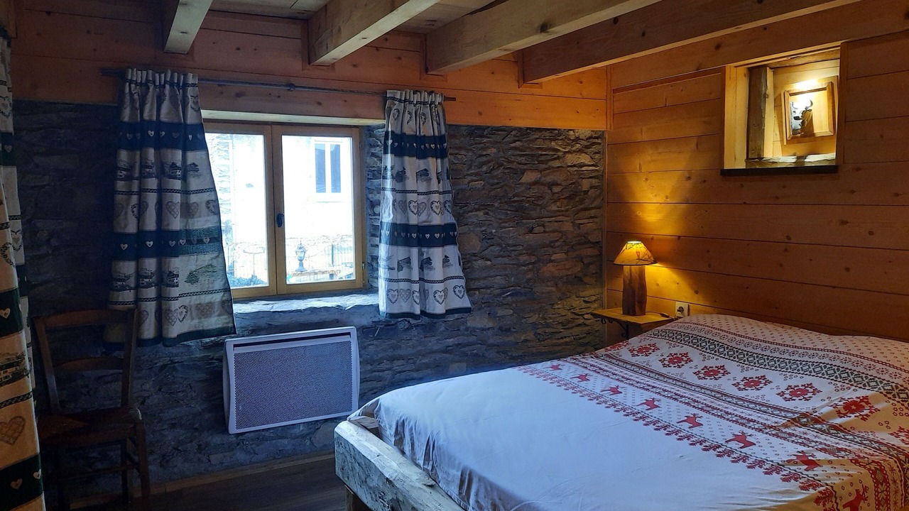 Photo of Bedroom in Antignac