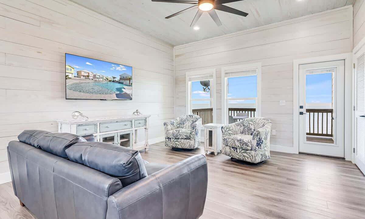 Photo of Livingroom in Fulton