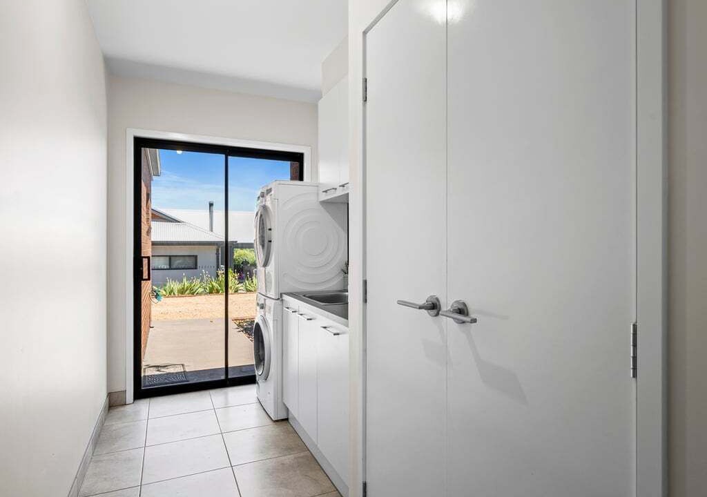 Photo of Others in Mansfield