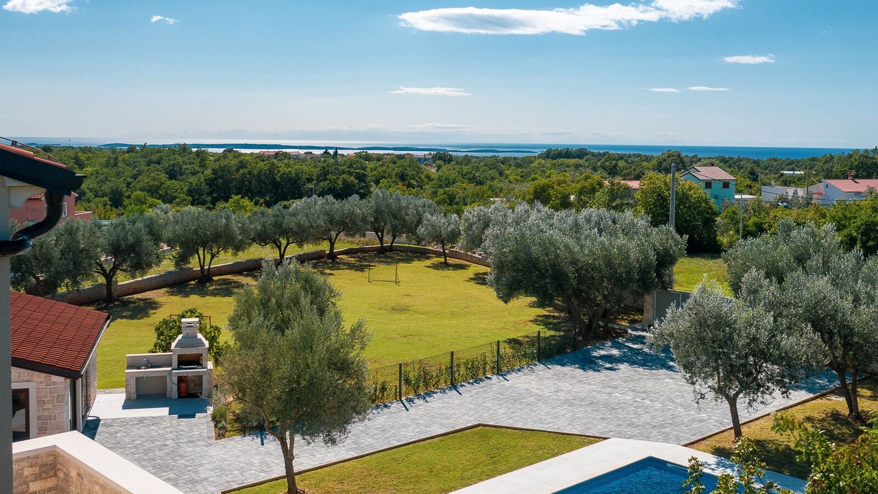 Photo of Outdoor in Gajana