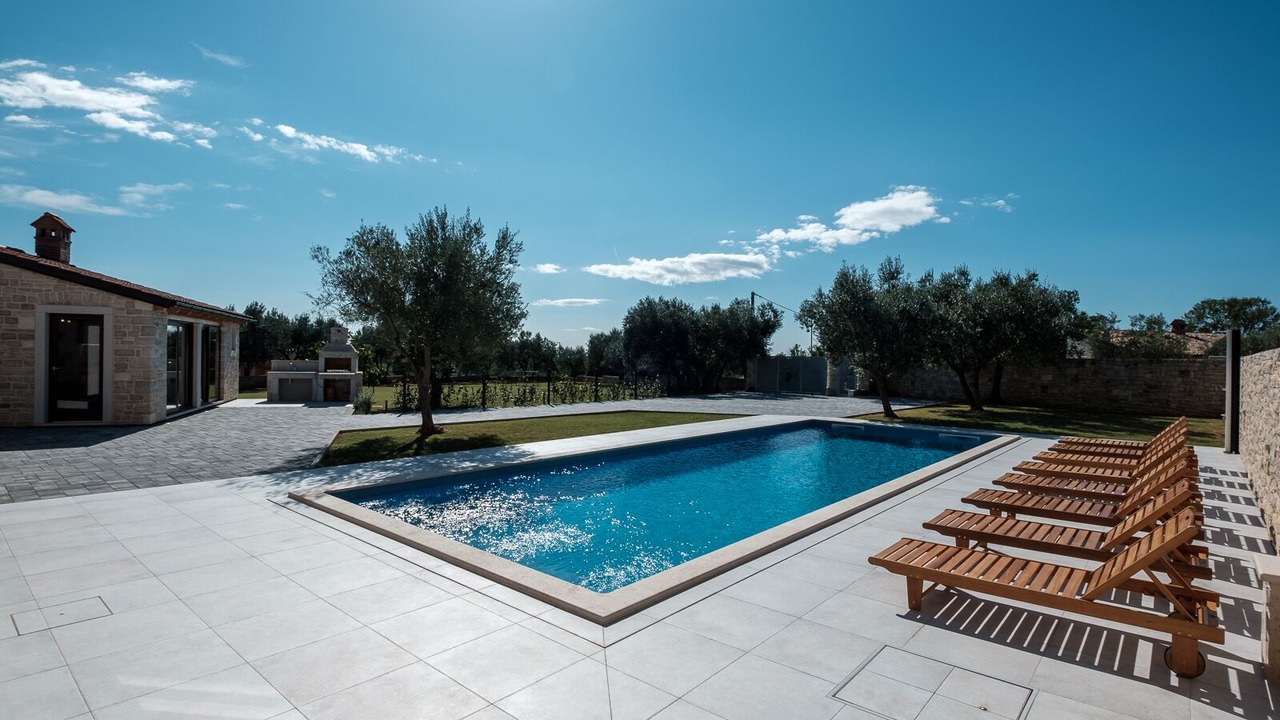 Photo of Outdoor in Gajana