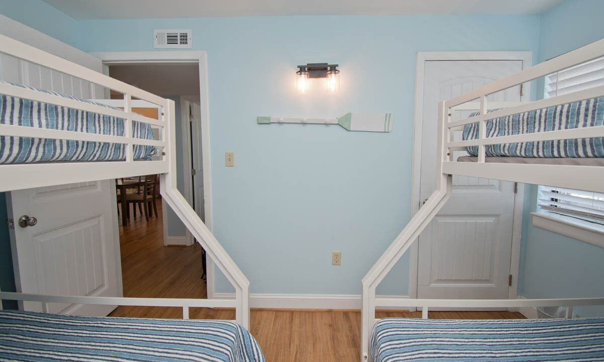 Photo of Bedroom in Indian Beach