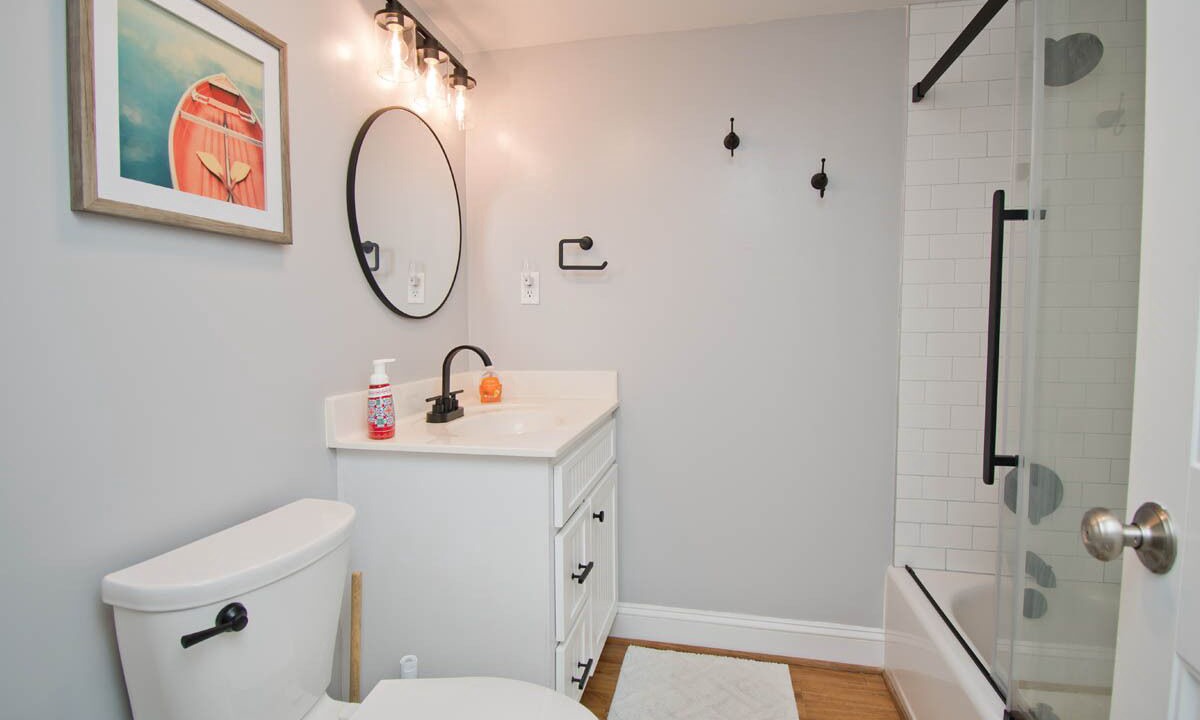 Photo of Bathroom in Indian Beach