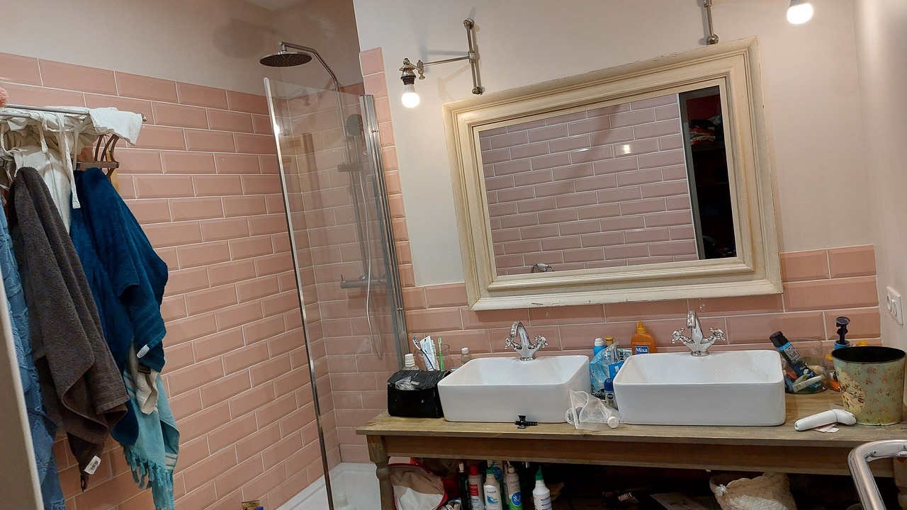 Photo of Bathroom in Centre Ville