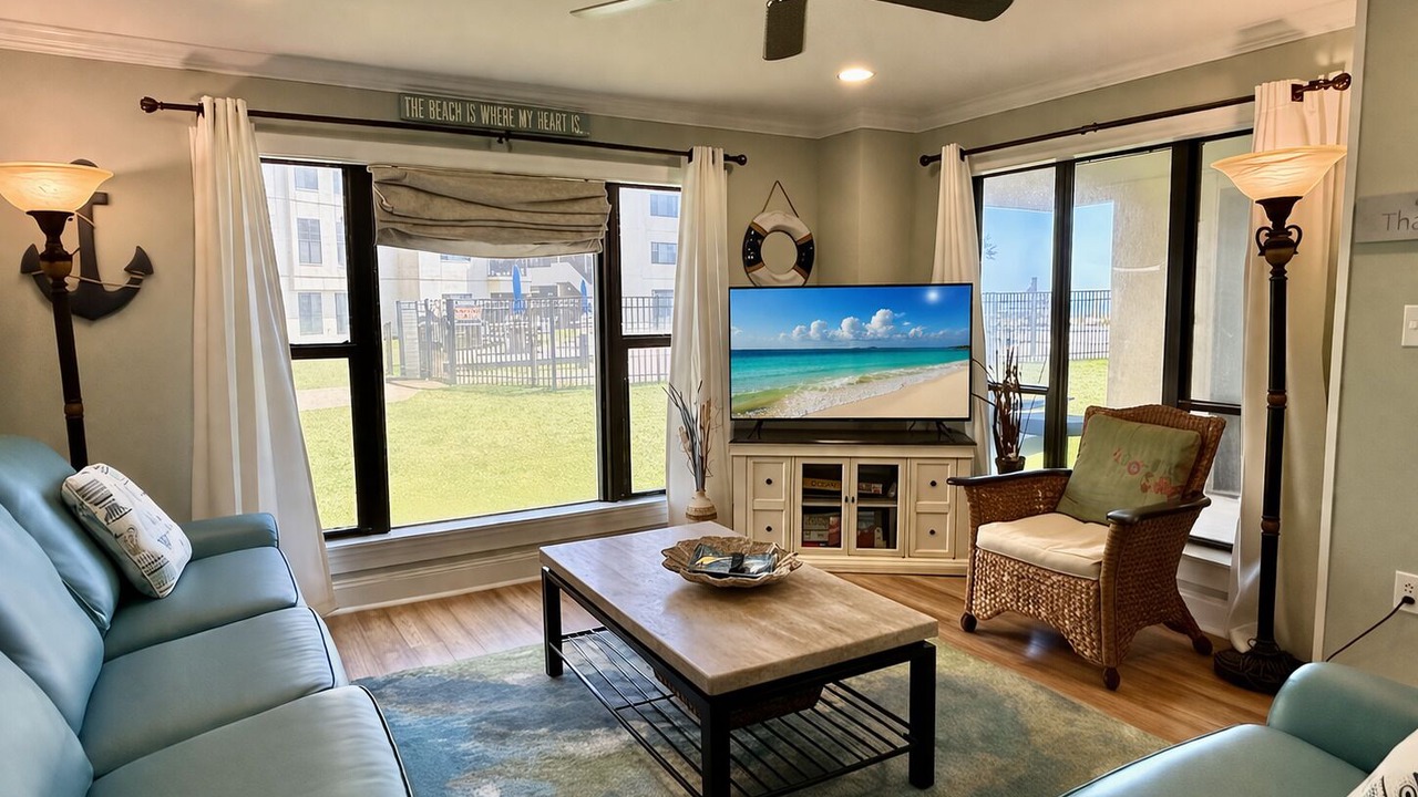 Photo of Livingroom in Indian Beach
