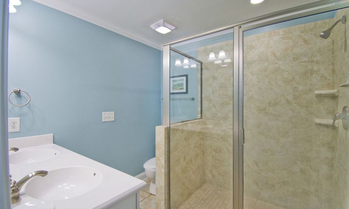Photo of Bathroom in Pine Knoll Shores