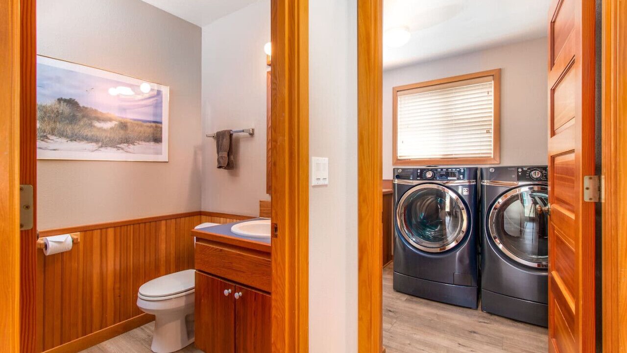 Photo of Bathroom in Shorepine Village