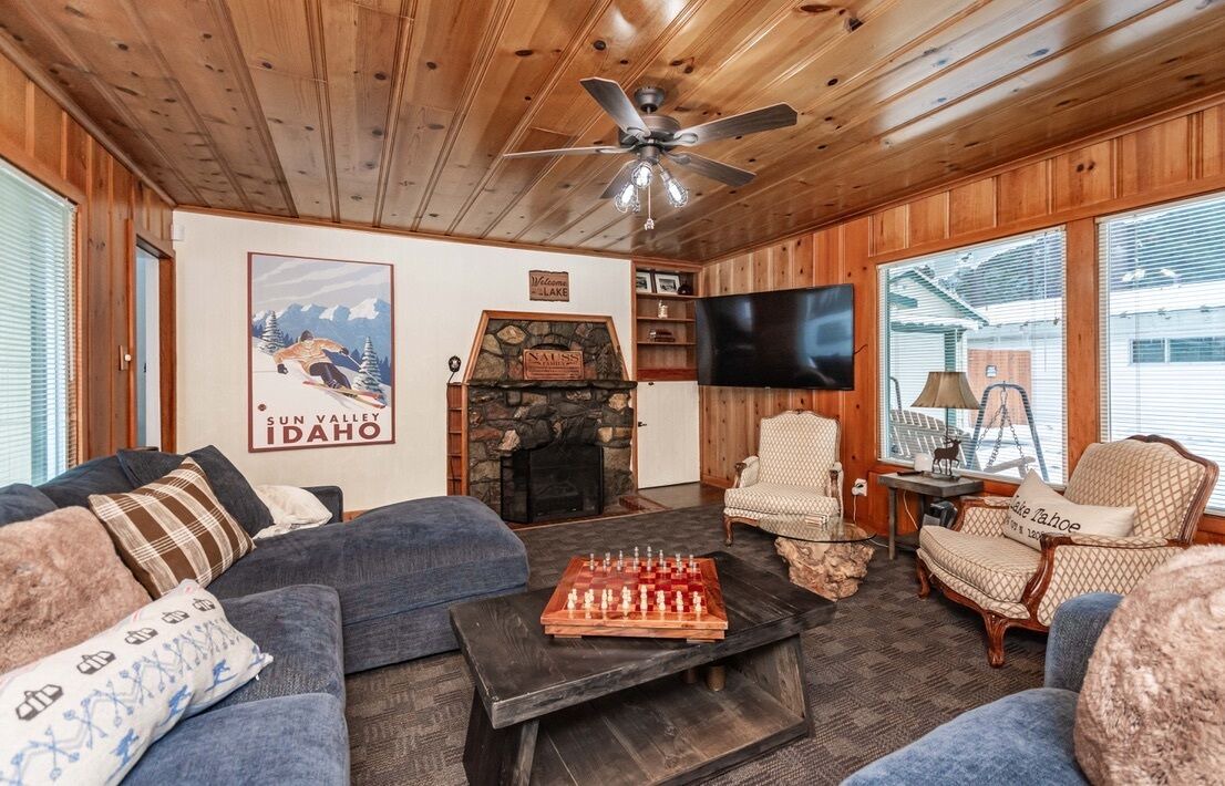 Photo of Livingroom in South Lake Tahoe