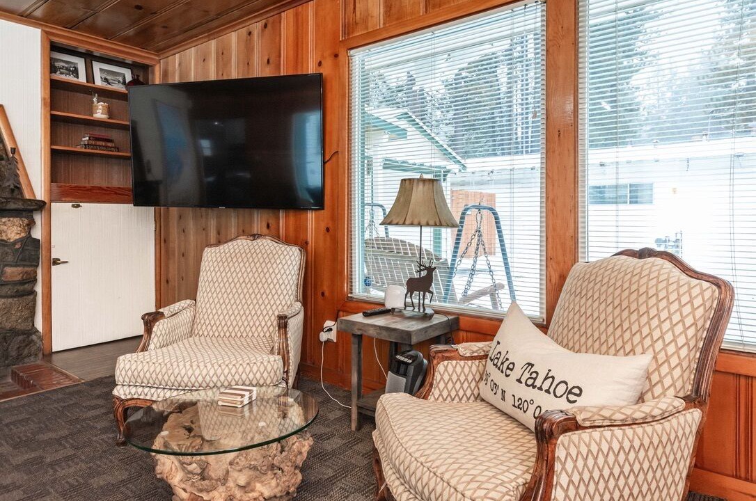 Photo of Livingroom in South Lake Tahoe