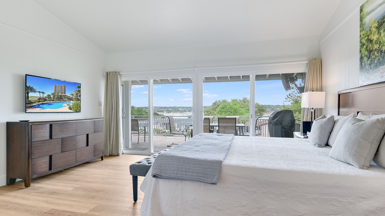 Photo of Bedroom in Lakeway