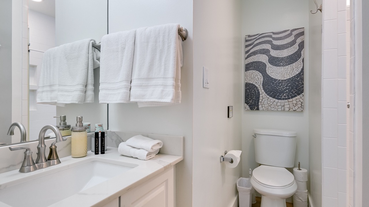 Photo of Bathroom in Lakeway