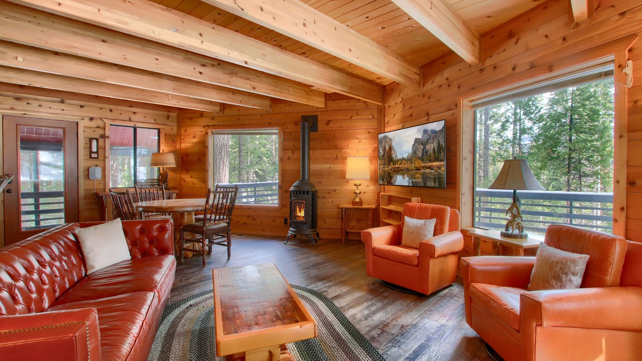 Photo of Livingroom in Fish Camp