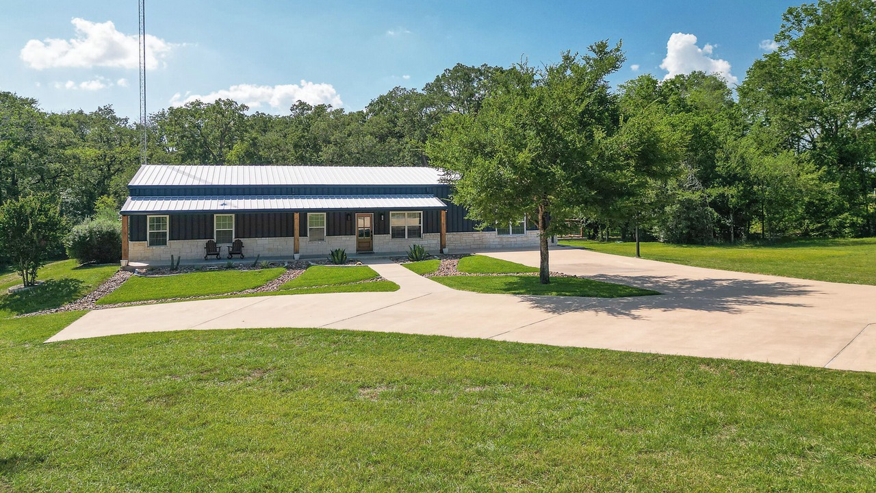 Photo of Outdoor in Bryan
