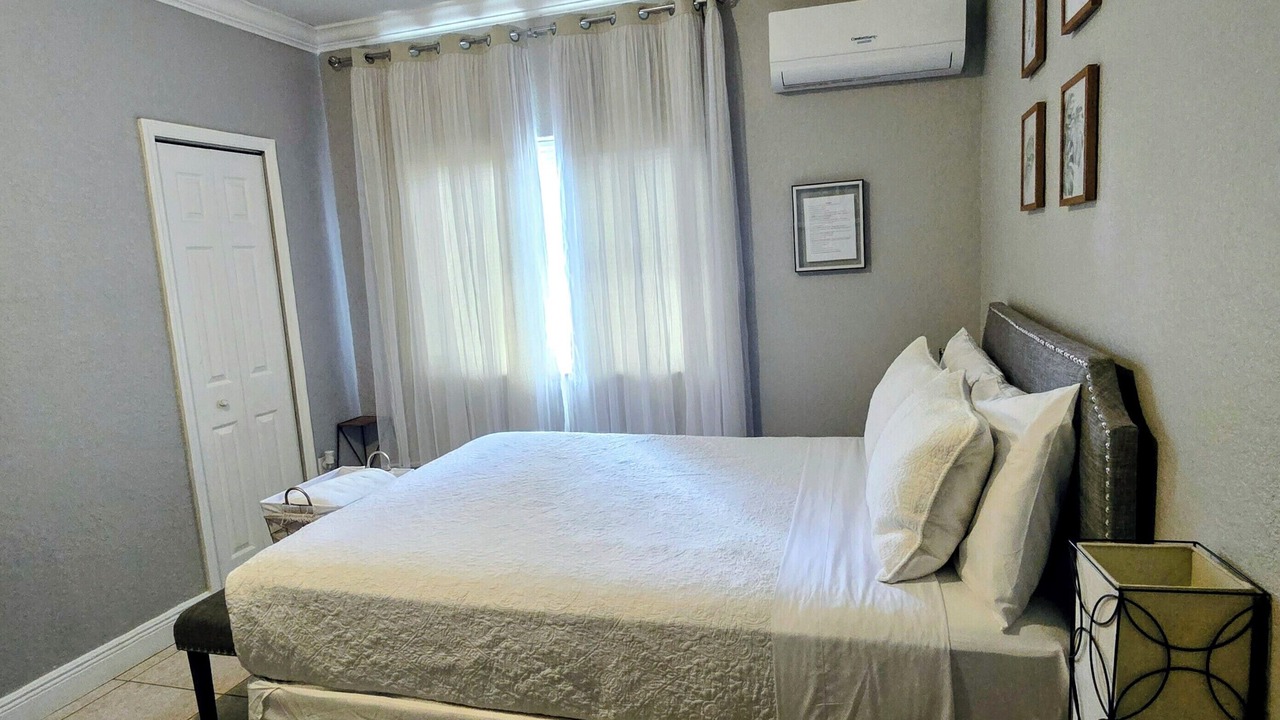 Photo of Bedroom in Homestead