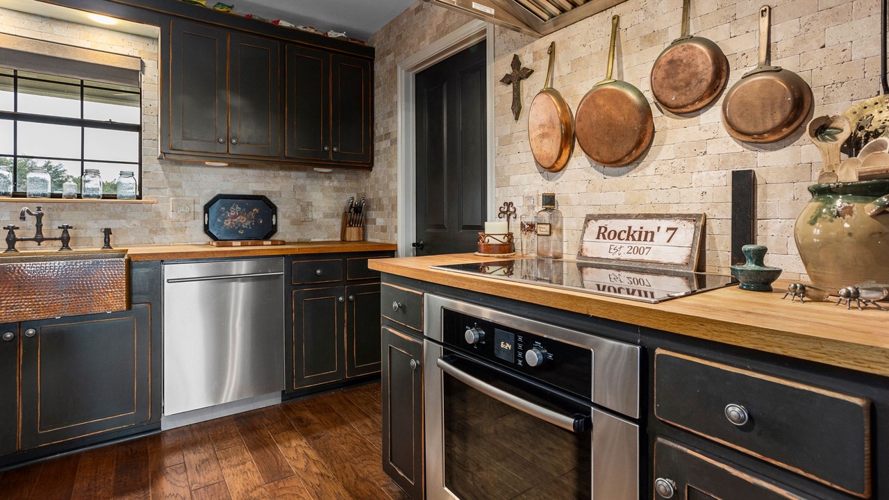 Photo of Kitchen in Glen Rose