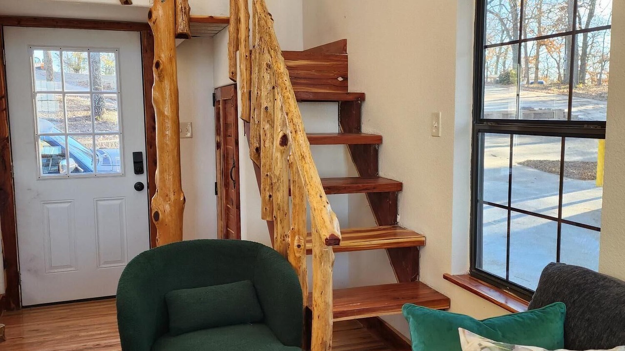 Photo of Livingroom in Cayuga